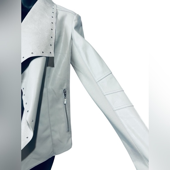 NWOT, Stunning Faux Leather Le Château Jacket, XS, Light Gray 🍂 - Picture 5 of 9